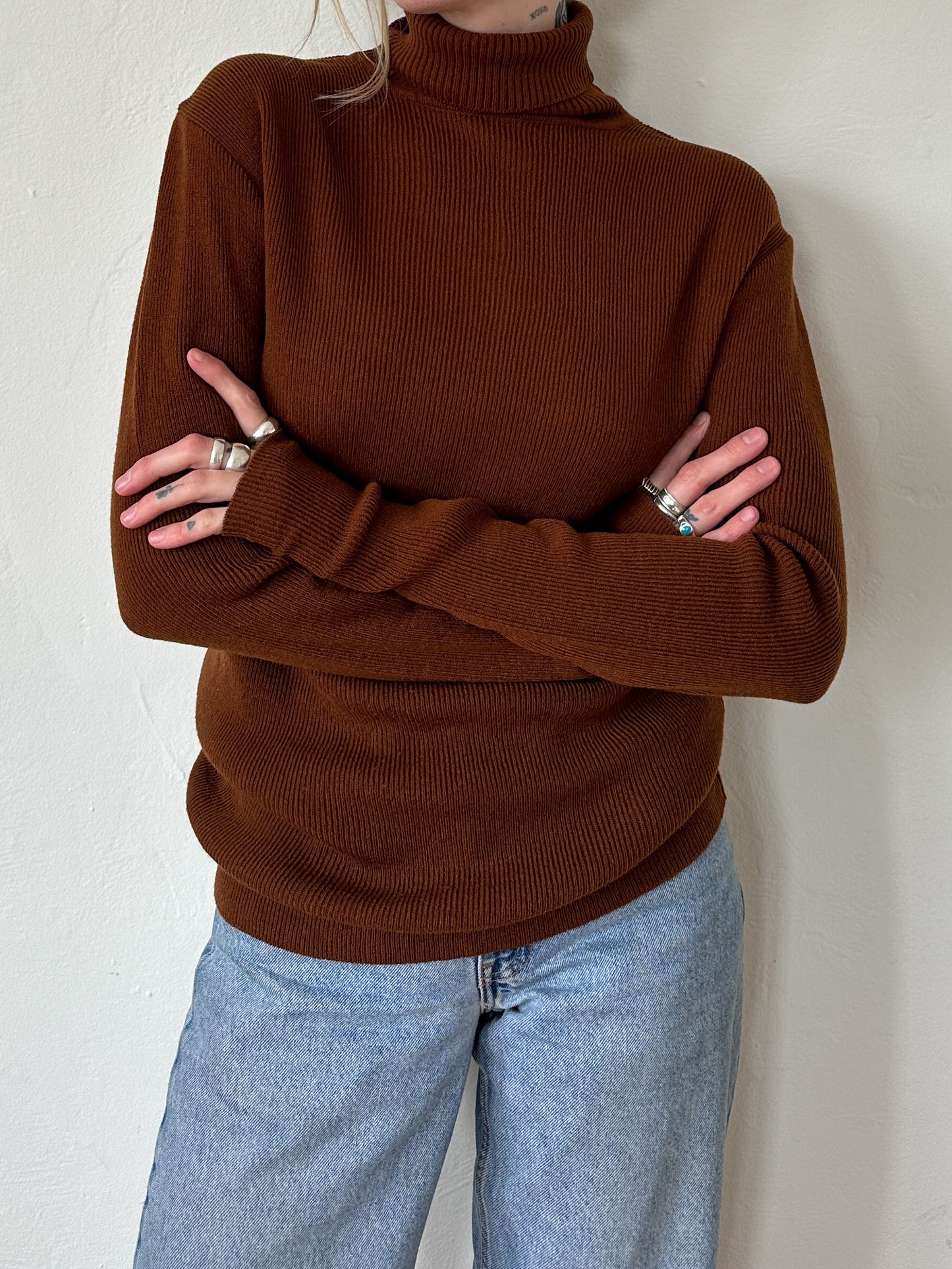 1970s Ribbed Chesnut Turtle Neck Sweater